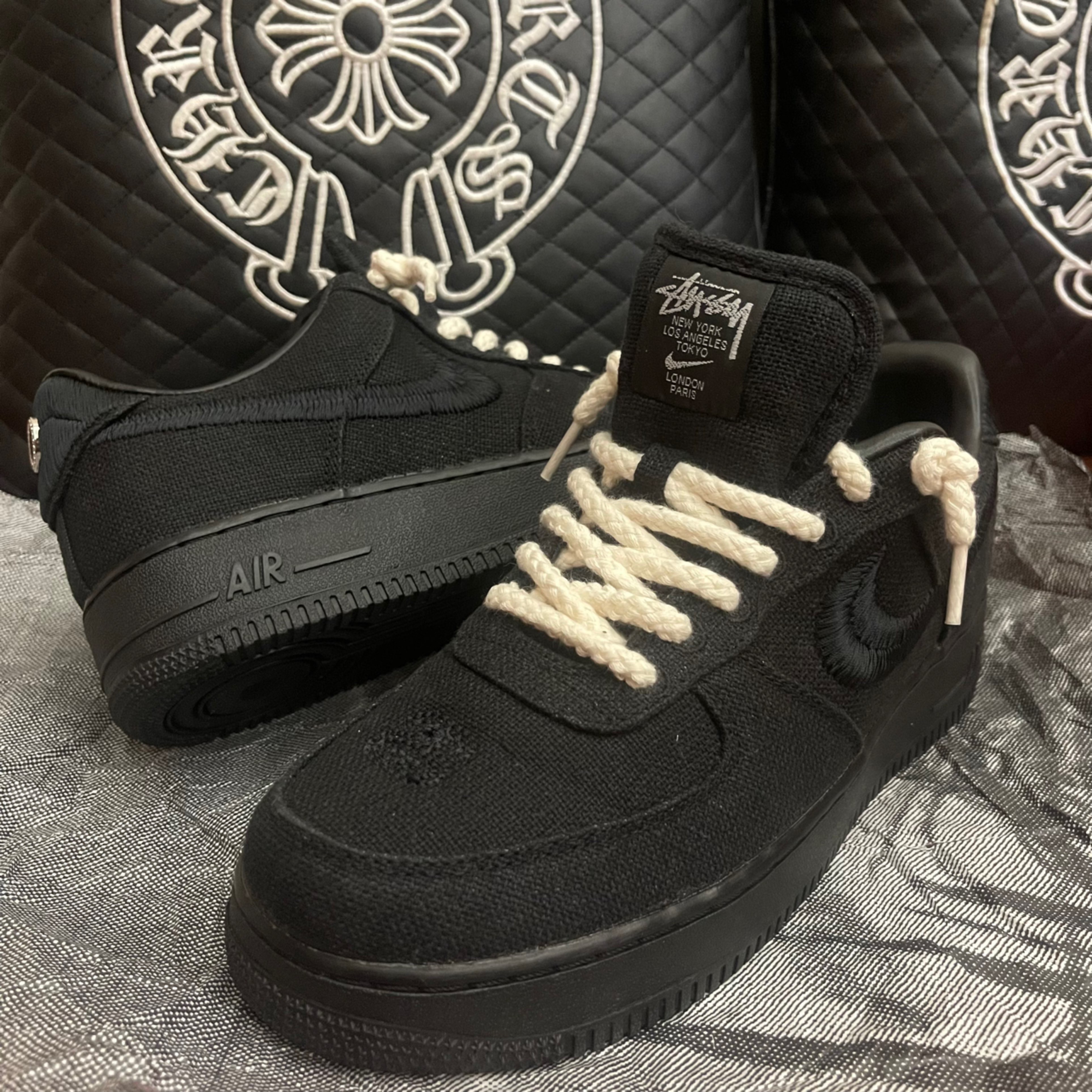 나이키 x 스투시 에어포스 1 로우 트리플 블랙 CZ9084-001 photo review