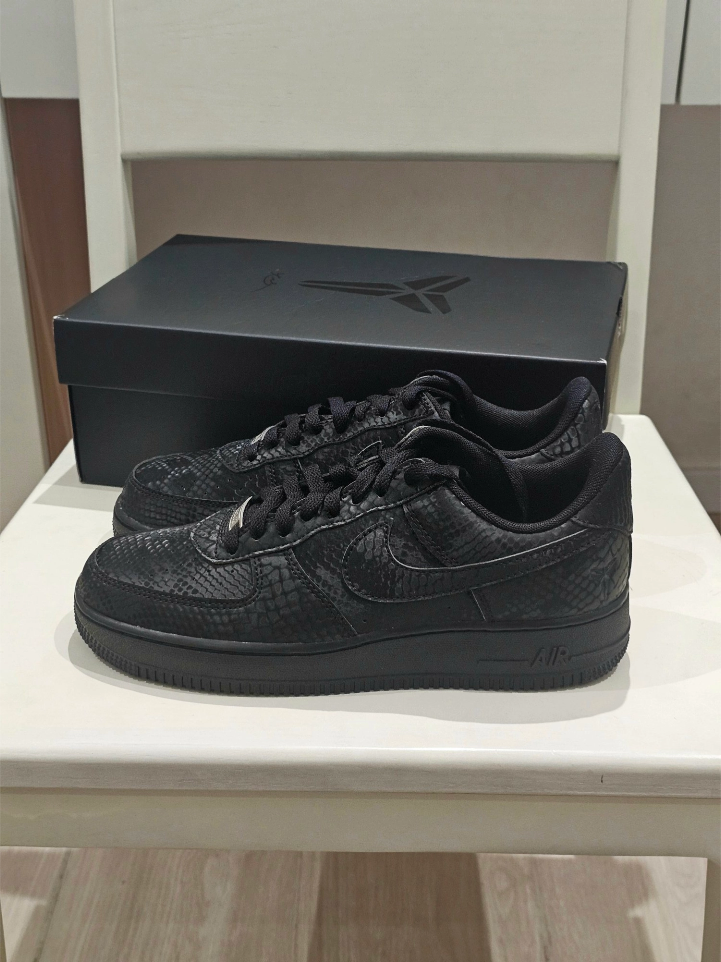 나이키 x 코비 에어포스 1 로우 블랙  IB0018-003 photo review
