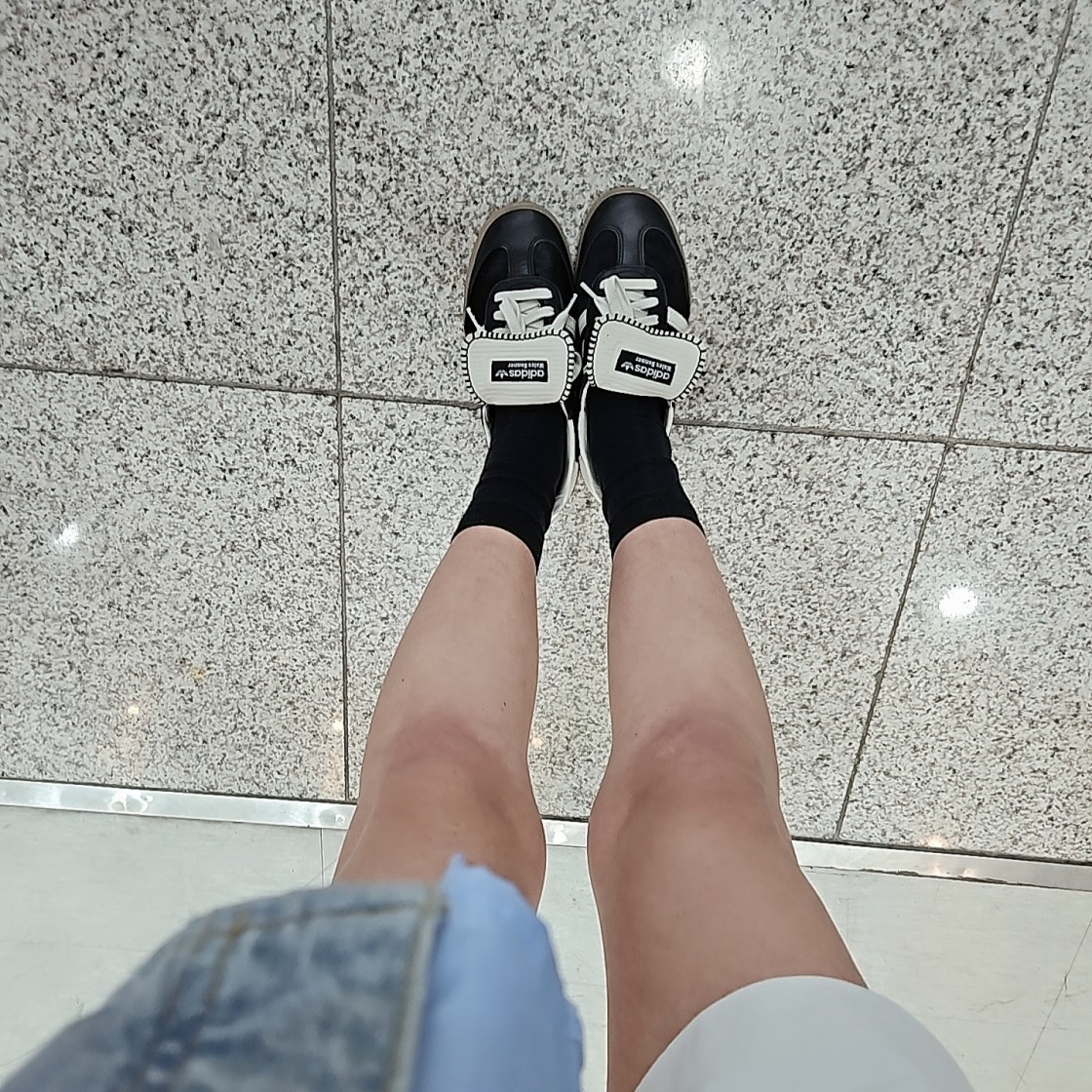 웨일스 보너 X 아디다스 오리지널스 삼바 photo review