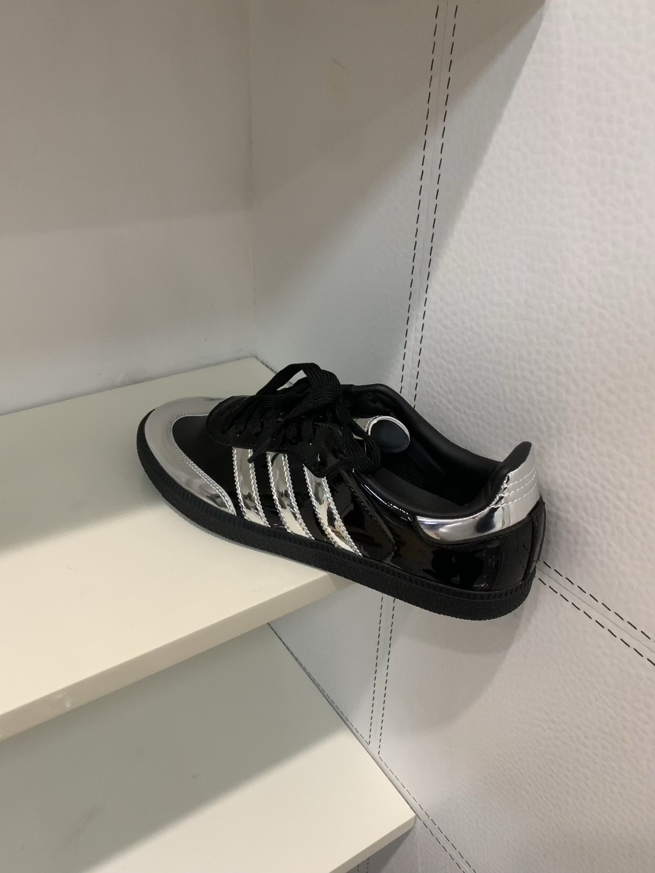 【ო턱시도】아디다스 x 아트모스 삼바 턱시도 코어 블랙 실버 메탈릭 IH3364 photo review