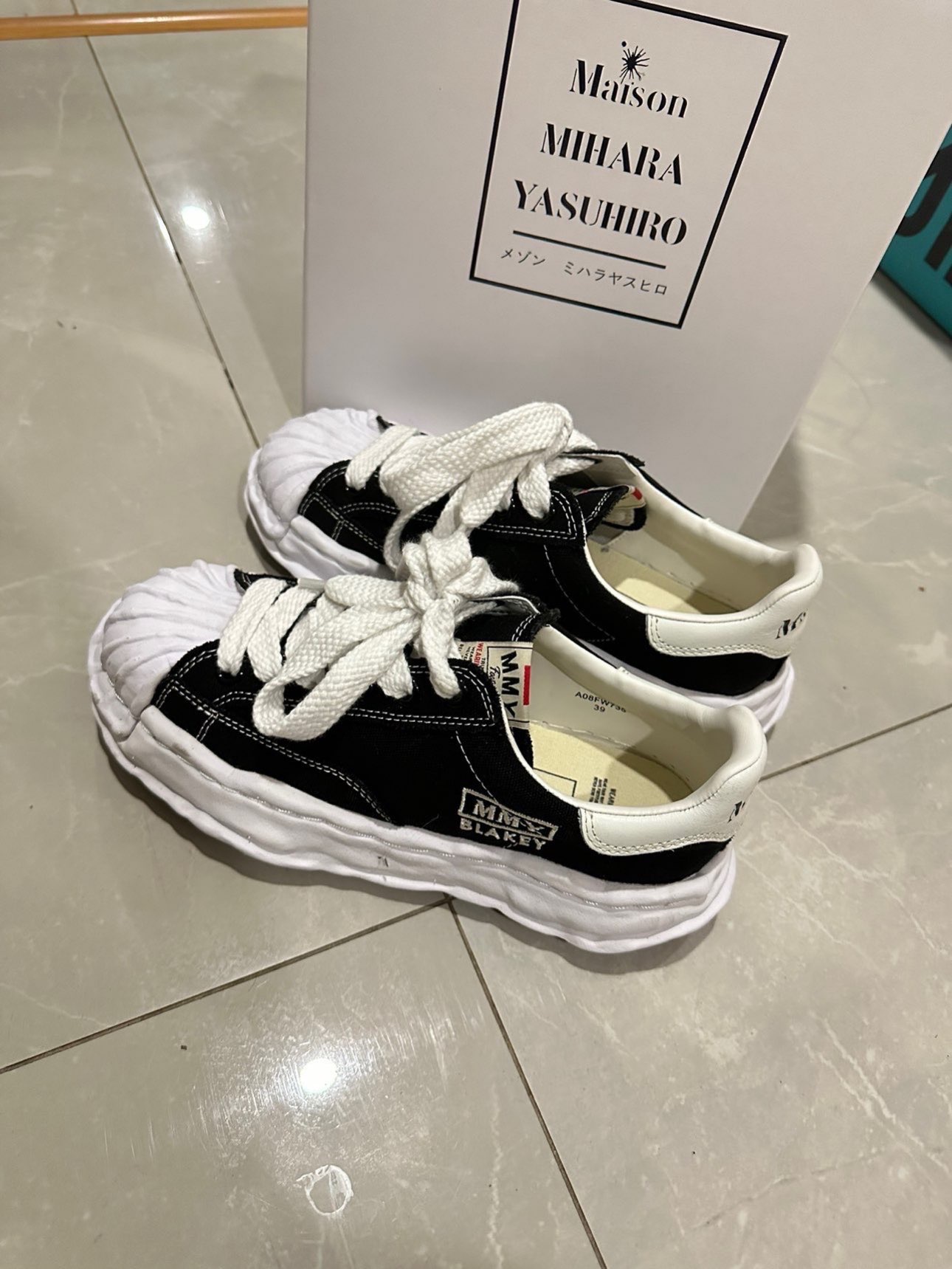 메종 미하라 야스히로 블레이키 OG 솔 캔버스 로우탑 스니커즈 블랙 화이트 photo review