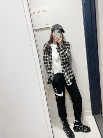 나이키 에어모어 업템포 블랙 화이트 남성용 운동화 414962-002 photo review