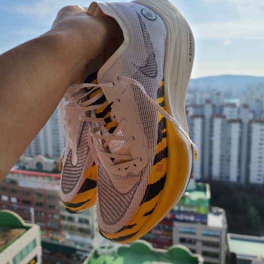 나이키 줌X 베이퍼플라이 넥스트 % 2 BRS 흰노 남성 러닝화 DM7601-100 photo review