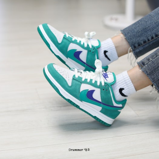 나이키 덩크 로우 SE 85 넵튠 그린 운동화 DO9457-101 photo review