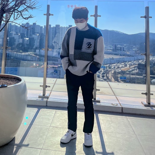 나이키 에어포스1 EMB 흰검 남성 DR9866-100 photo review