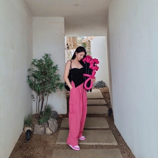 나이키 덩크 로우 화이트 액티브 푸시아 FJ0704-100 photo review