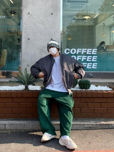 아디다스 이지 폼 러너 샌드 FY4567 photo review