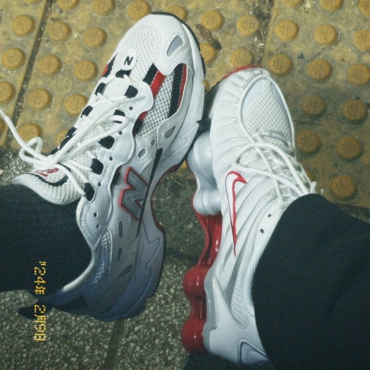 나이키 샥스 TL 플래티넘 틴트 FZ4344-001 photo review