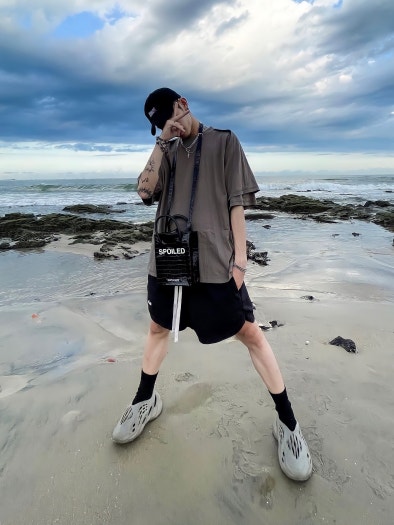아디다스 오리지널 이지 폼 스톤 세이지 GX4472 photo review