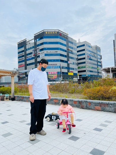 아디다스 오리지널 이지 폼 스톤 세이지 GX4472 photo review