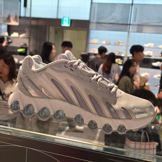 나이키 에어 맥스 DN8 실버 울프 그레이 HF5509-001 photo review