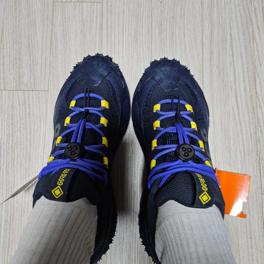 나이키 ACG 마운틴 플라이 2 고어텍스 HF6245-400 photo review