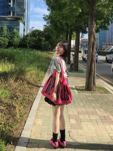 나이키 샥스 Z 핑크시클 블랙 HQ7540-601 photo review