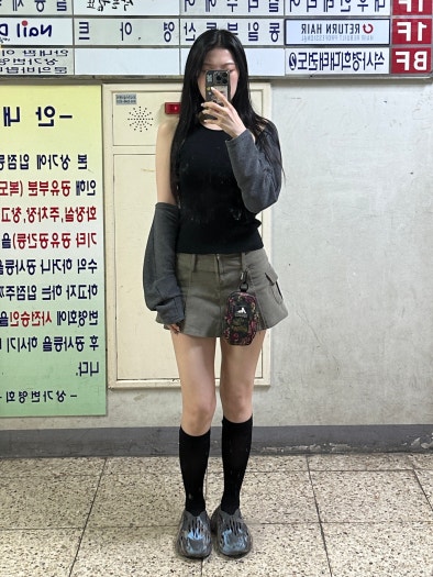 아디다스 이지 폼 러너 MX 신더 ID4126 photo review