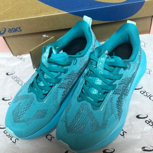아식스 러닝화 노바블라스트 5 웨이브틸 블루 파랑 1011B974-401 photo review