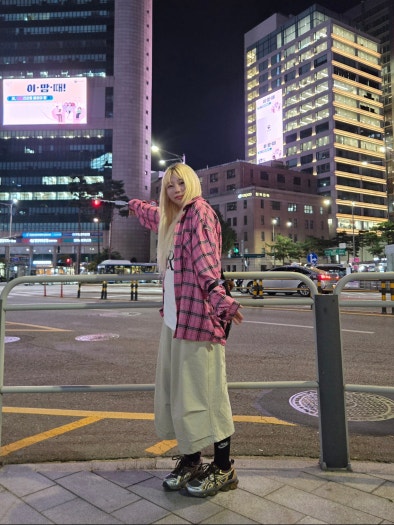 아식스 젤 퀀텀 키네틱 카본 퓨어 골드 1203A270-021 photo review