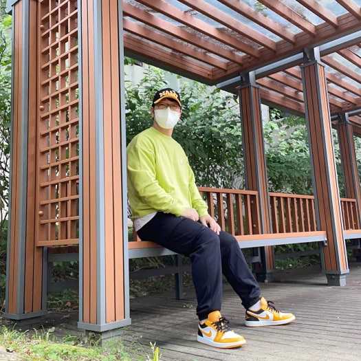 에어 조던 1 로우 옐로우 블랙 553558-701 photo review