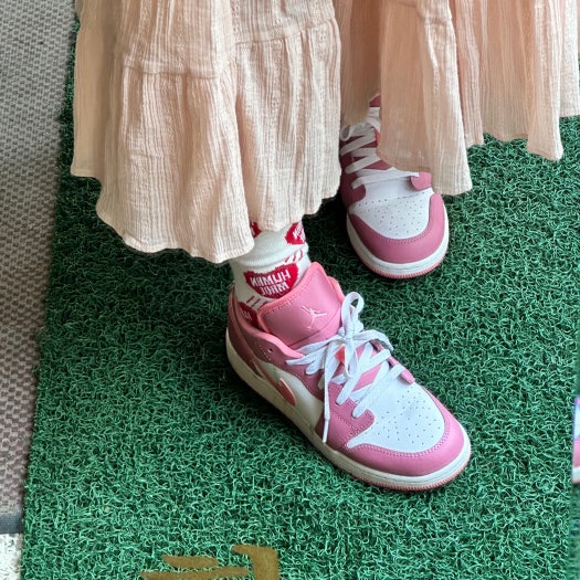 에어 조던 1 로우 GS 데저트 베리 553560-616 photo review