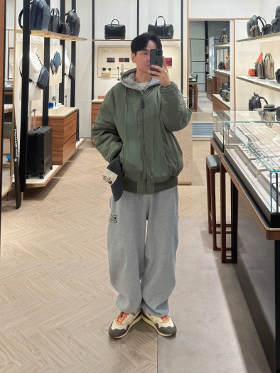 나이키 x 트래비스 스캇 에어맥스 1 photo review