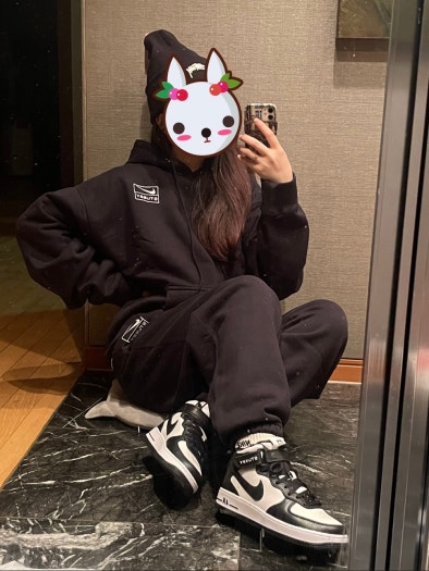 나이키 x 트래비스 스캇 에어맥스 1 photo review