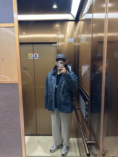나이키 V2K 런 서밋 화이트 메탈릭 실버 photo review