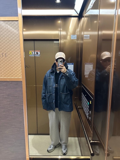 나이키 V2K 런 서밋 화이트 메탈릭 실버 photo review