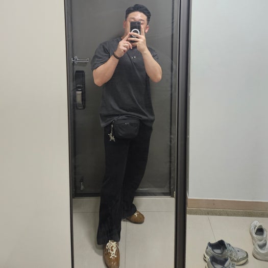 아디다스 x 송 포 더 뮤트 컨트리 OG photo review