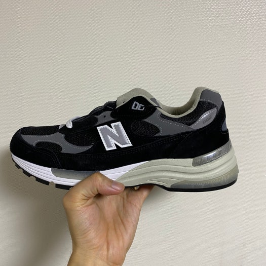 뉴발란스 NB992 러닝화 M992EB 뉴발란스 992 블랙 애쉬 photo review