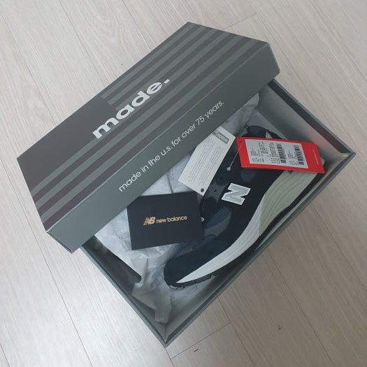뉴발란스 NB992 러닝화 M992GG 뉴발란스 992 화이트, 블랙, 그레이 photo review