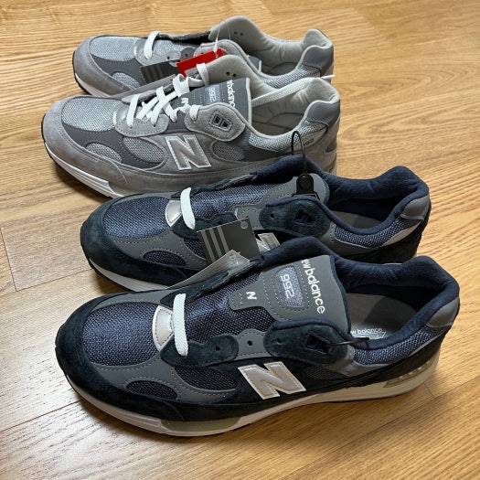 뉴발란스 NB992 러닝화 M992GG 뉴발란스 992 화이트, 블랙, 그레이 photo review