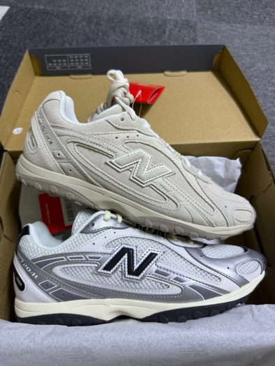 【인기 신상】뉴발란스 204L 스웨이드 머쉬룸 애리드 스톤 photo review