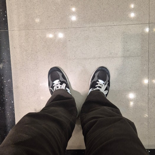 뉴발란스 993 키스그레이 (표준폭) 런닝화 MR993GL photo review