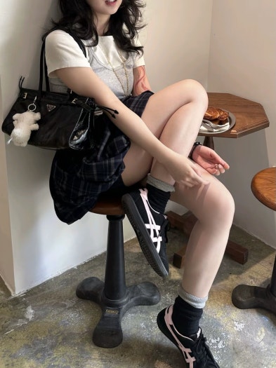 오니츠카 타이거 토쿠텐 블랙 핑크 1183C254-001 photo review
