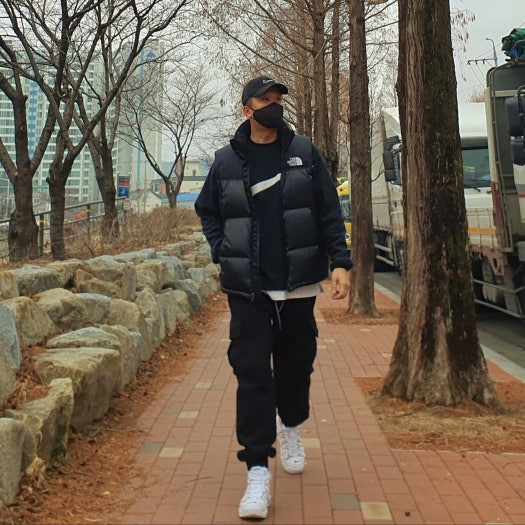 나이키 에어  모어 업템포 바시티 레드 2021 921948-102 photo review