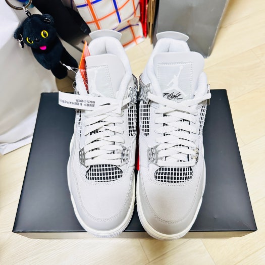 에어 조던 4 우먼스 프로즌 모먼츠 AQ9129-001 photo review