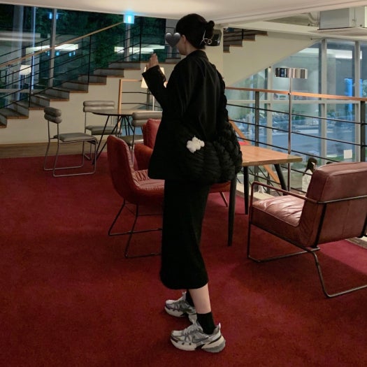 나이키 V2K 런 퓨어 플래티넘 울프 그레이 photo review