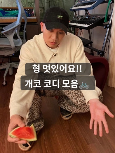 나이키 V2K 런 캐주얼 신발 로우탑 라이트 실버 그레이 라이트 실버 그레이 화이트 골드 아이스 구아바 라이트닝 블루 마운틴 화이트 여성 photo review