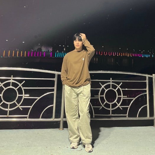 나이키 V2K 런 라이트 오어우드 브라운 카키 photo review