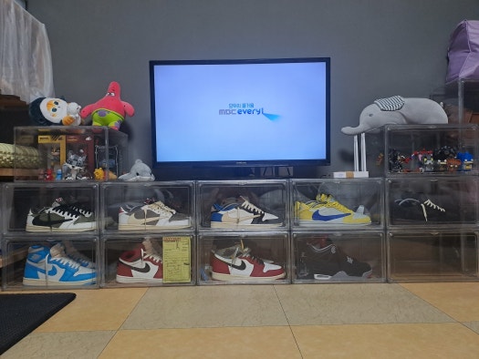 에어 조던 4 레트로 브레드 리이매진드 블랙 시멘트 그레이 바시티 레드 FV5029-006 photo review