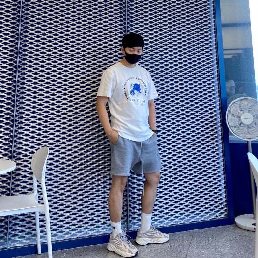 아디다스 이지 부스트 700 V2 크림 GY7924 photo review