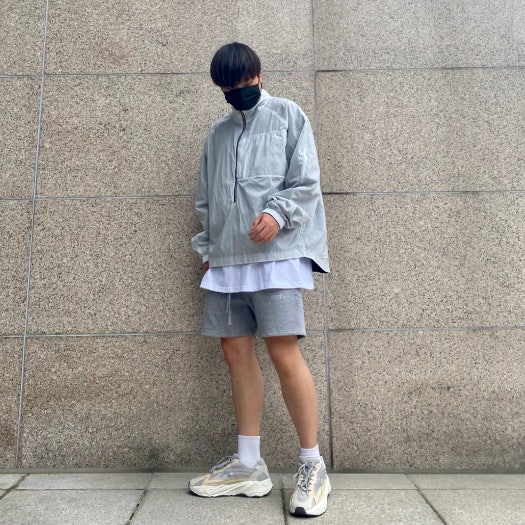 아디다스 이지 부스트 700 V2 크림 GY7924 photo review