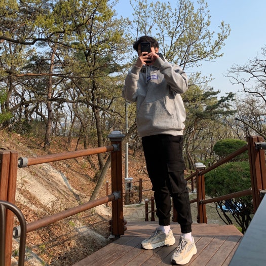 아디다스 이지 부스트 700 V2 크림 GY7924 photo review