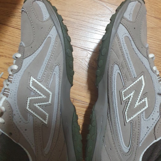 【인기 신상】뉴발란스 204L 스웨이드 머쉬룸 애리드 스톤 photo review
