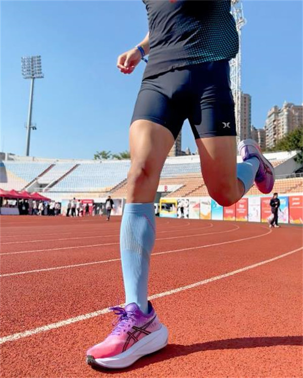 아식스 메가블라스트 에도 퍼플 블랙 1013A170-500 photo review