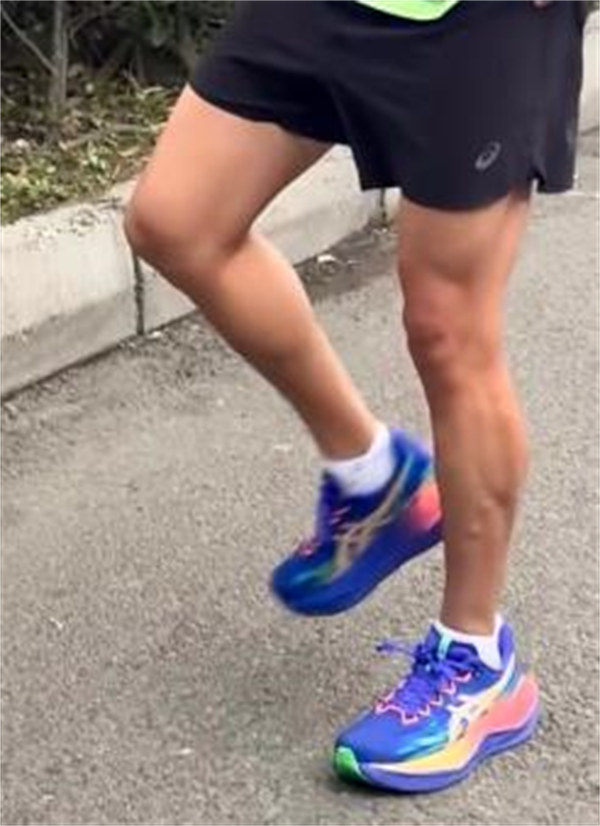 아식스 슈퍼블라스트 3 코발트 버스트 라이트 오렌지 1013A177-400 photo review