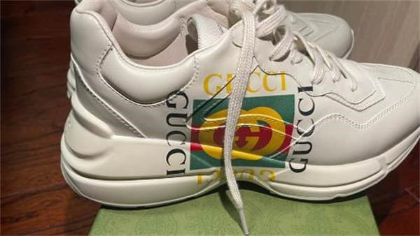 구찌 롸이톤 더블 g logo 클래식 두꺼운 밑창 키높이 낮음 도우미 아버지 신발 500878 DRW00 9522 photo review