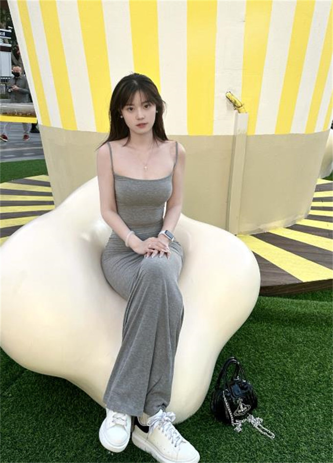 알렉산더 맥퀸 오버사이즈드 스니커즈 화이트 블랙 553680WHGP59061 photo review