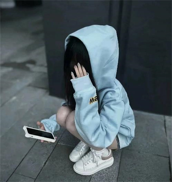 알렉산더 맥퀸 오버사이즈드 스니커즈 화이트 로즈 골드 553770WHFBU9053 photo review