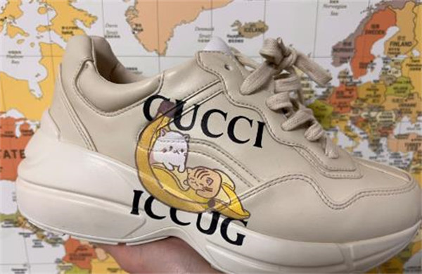 구찌 라이톤 바나냐 (Gucci Rython Banana) 659408 2SH00 9522 photo review