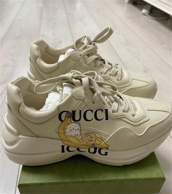 구찌 라이톤 바나냐 (Gucci Rython Banana) 659408 2SH00 9522 photo review